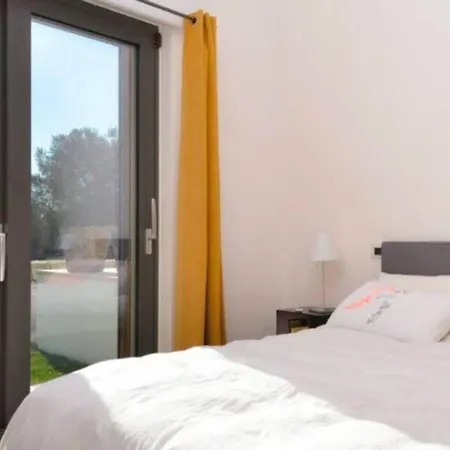 Perla Nera Con Piscina Sfioro Ostuni